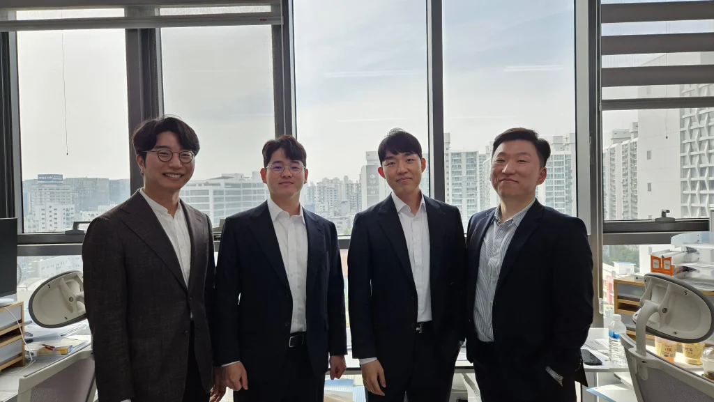 감정평가 수수료를 산정하는 감정평가사 4인의 실제 모습